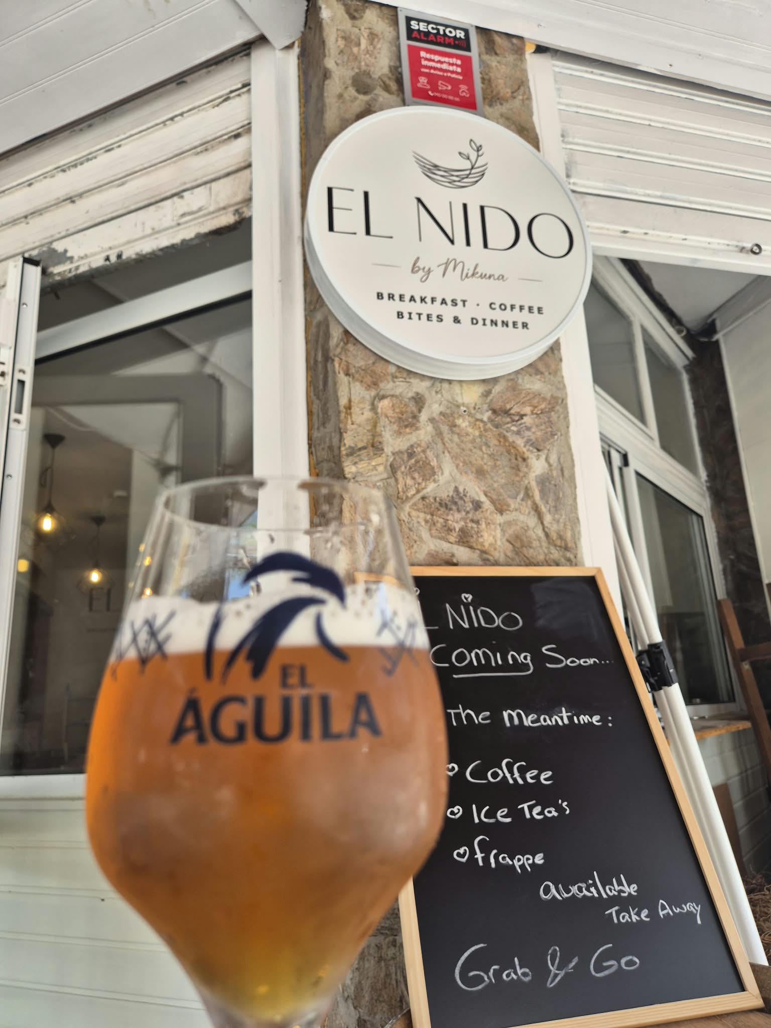 El Nido by Mikuna sign